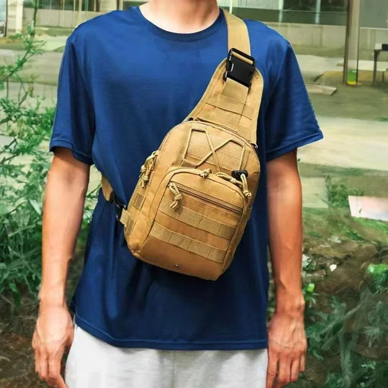 Sacoche Tactique Randonnée 17