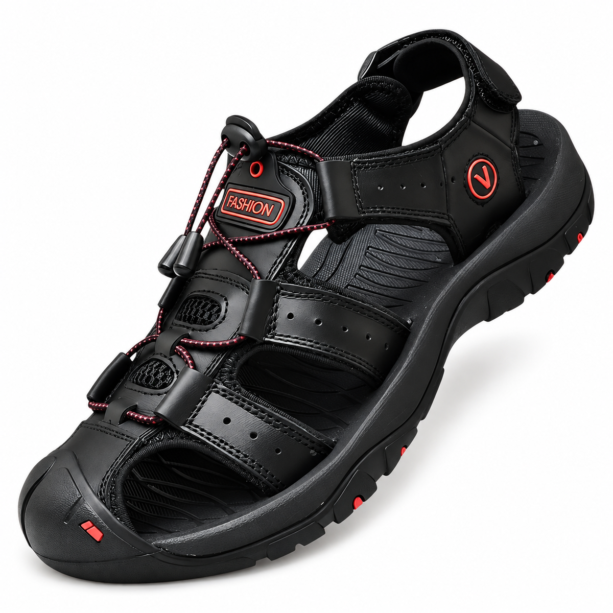 Sandales randonnée homme noir et rouge vue trois-quarts sur fond blanc chaud