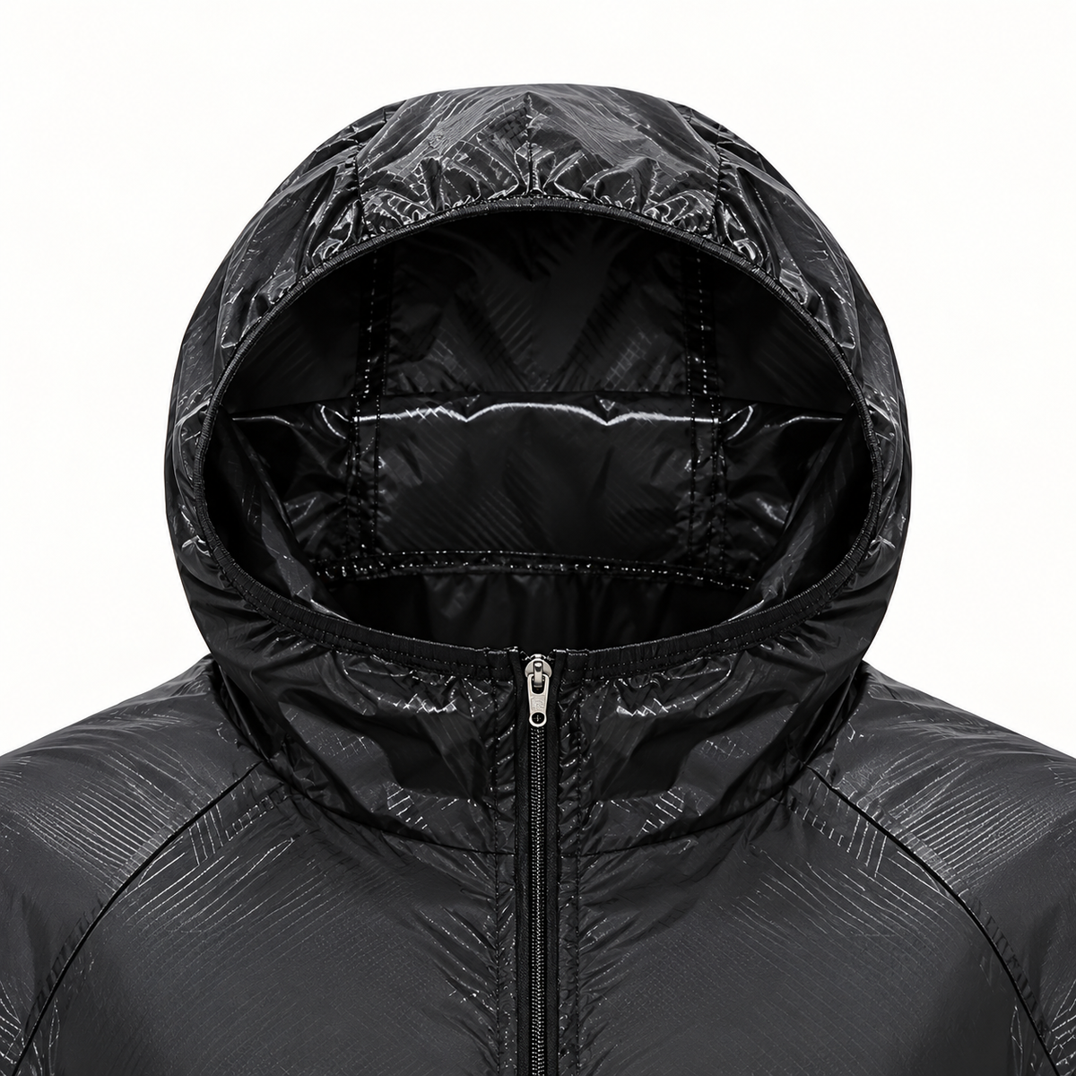 Veste légère imperméable de randonnée noire – détail de la capuche