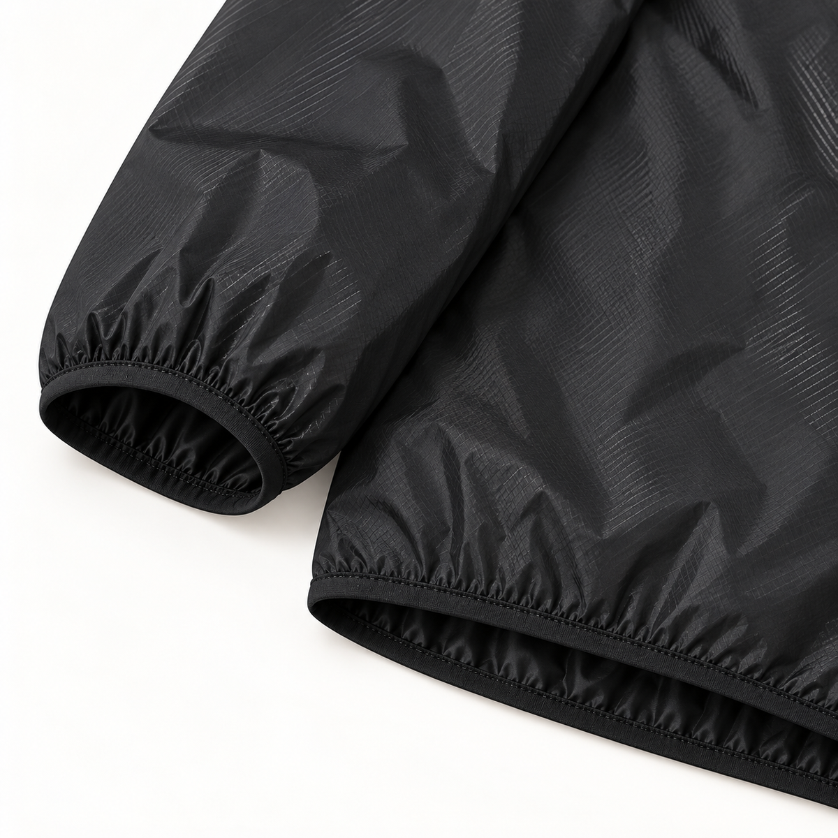 Veste légère imperméable de randonnée noire – finitions élastiques