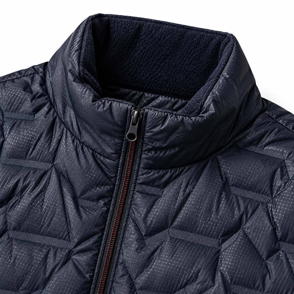 Veste randonnée froid bleue – détail col et fermeture