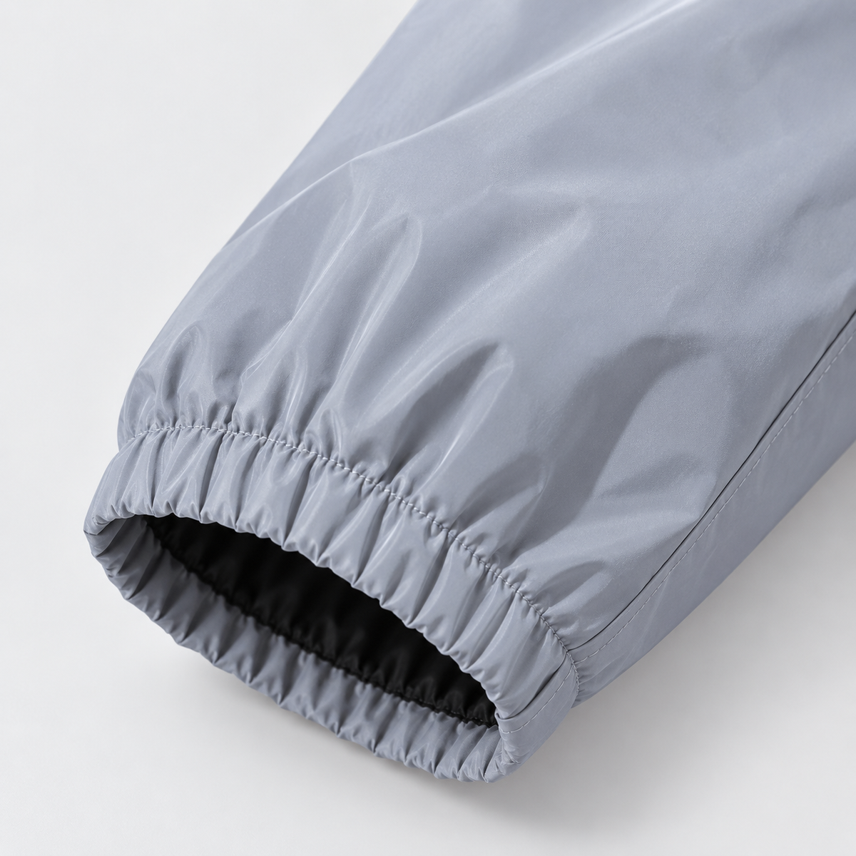 Veste randonnée grise homme – détail du poignet élastiqué
