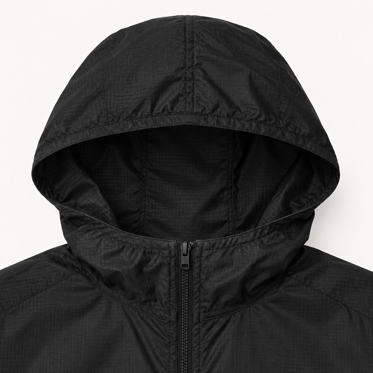 Veste randonnée nylon noire – détail capuche