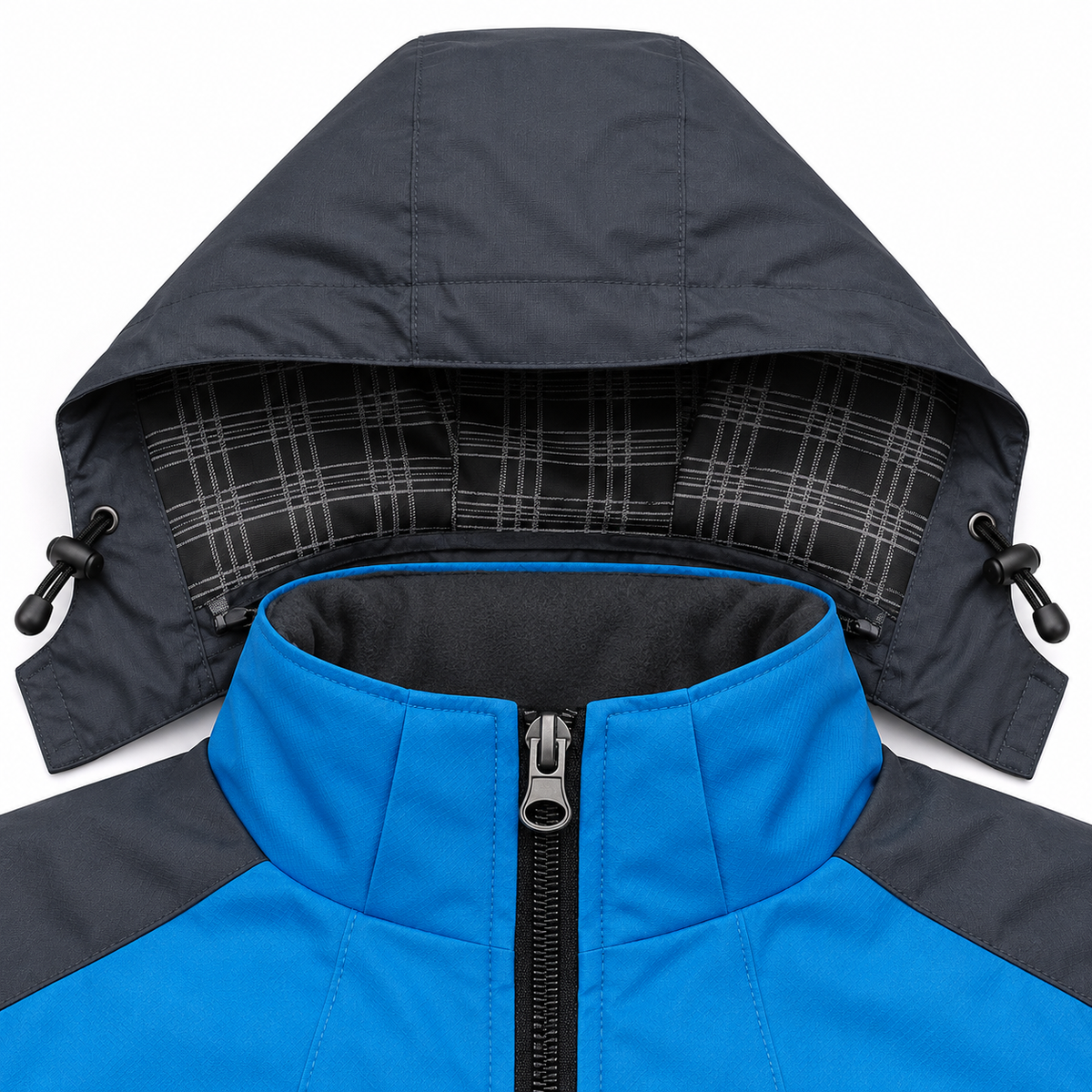 Veste pour randonnée raquette – détail capuche et col montant