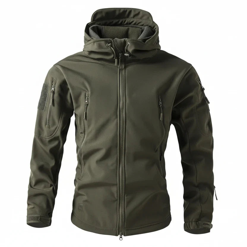Veste softshell verte pour la randonnée avec capuche et fermeture zippée.